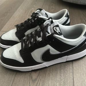 Nike Black and White Men's Shoes